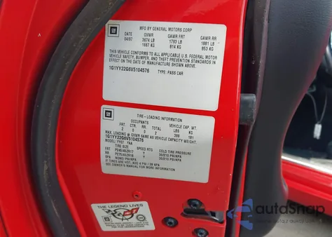 1997 Chevrolet Corvette z USA, uszkodzony, nr VIN 1G1YY22G6V5104576